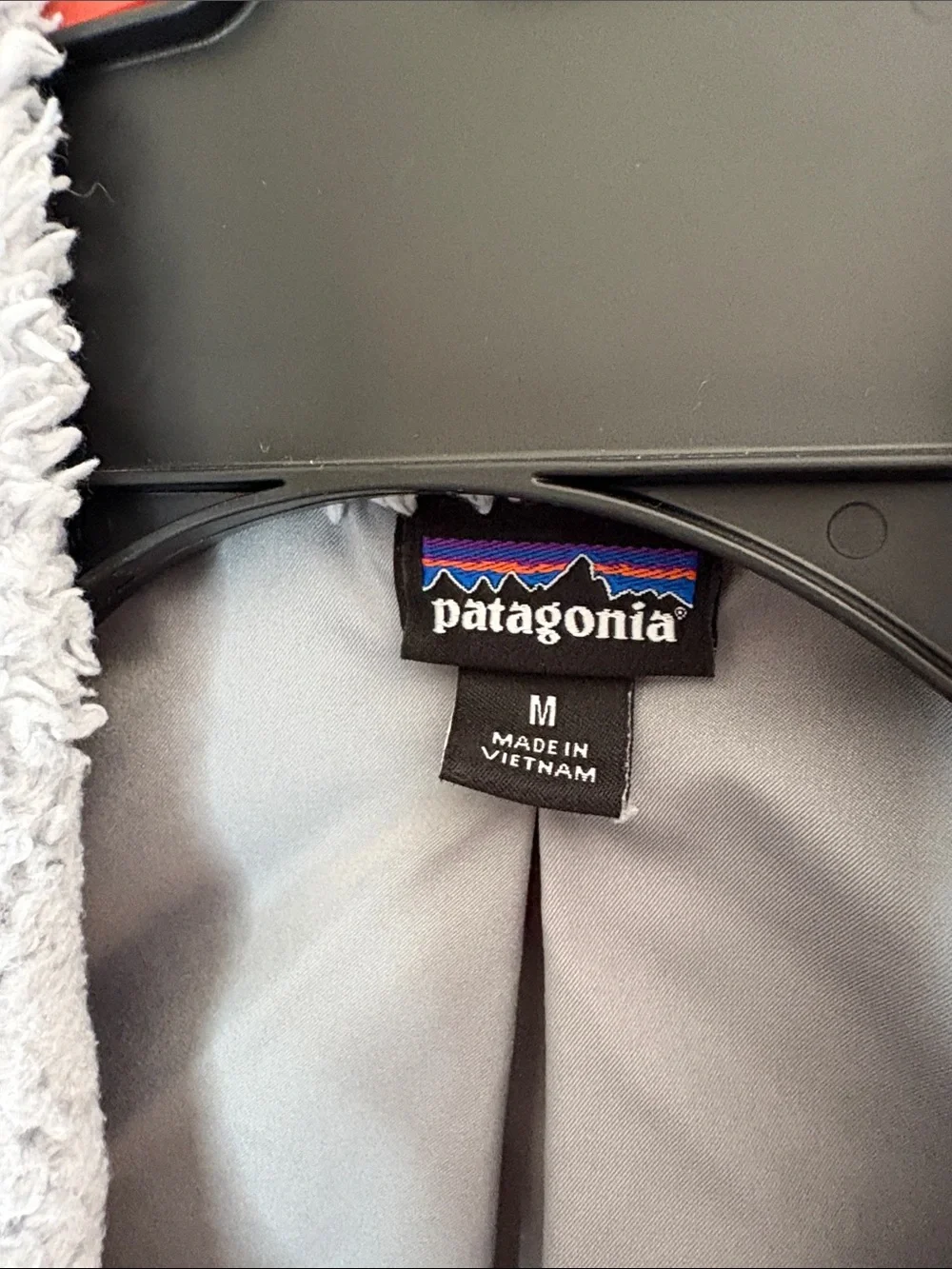 Patagonia Light Gray Fleece Vest with Logo - Picture 2 of 9